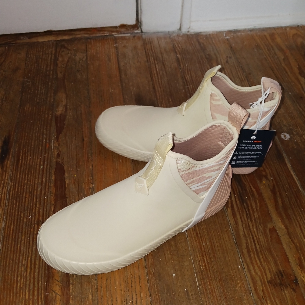 NWT Sperry Cutwater Deck Boot Rain Boot